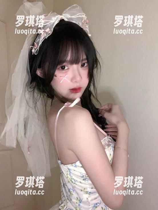 17 地球危机?不,应该是我下载了“www.17”,感觉瓜圈里乐趣比宇宙翻天了都!