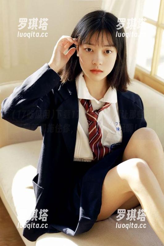 17吃瓜网 下载17吃瓜网,别让那些无聊新闻拖住你,和瓜儿们一起嗨!