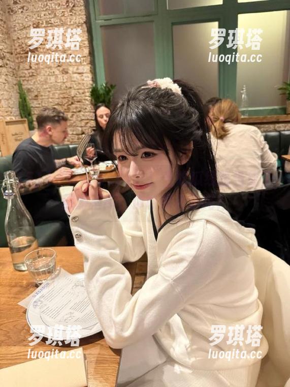 51 “www..51”:当吃瓜线路当成了旅游指南,你敢跟着走吗?