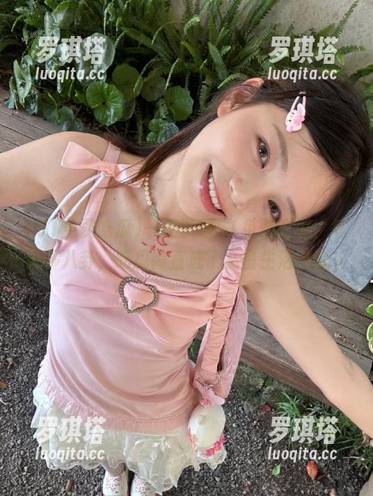 51免费吃瓜 一键下载51免费吃瓜,每天聊八卦,吃瓜简直成了必备生活技能!
