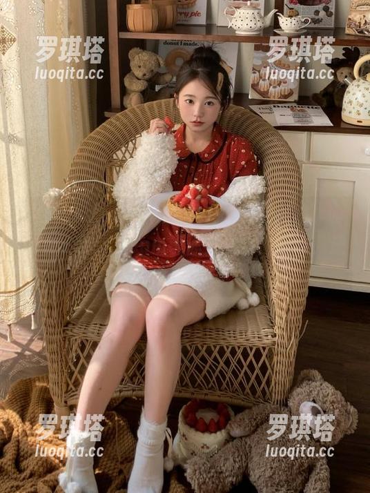 tttzzz.com 闲聊八卦的最佳线路,www.tttzzz.com等你来体验!有瓜,速来!