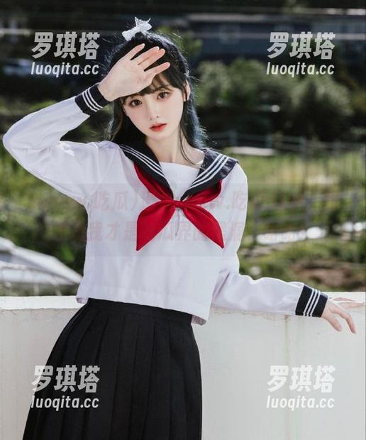 www.吃瓜 通过www.吃瓜app,我发现我才是吃瓜界的黑洞,哈哈!