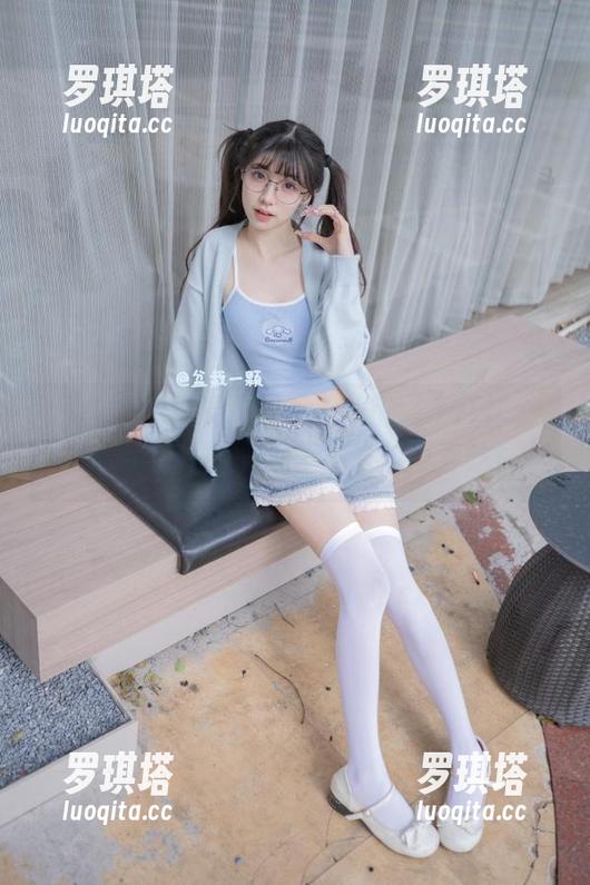 观看“万篇长征黑料不打烊zztt11”：生活如此多娇，瓜更要吃！