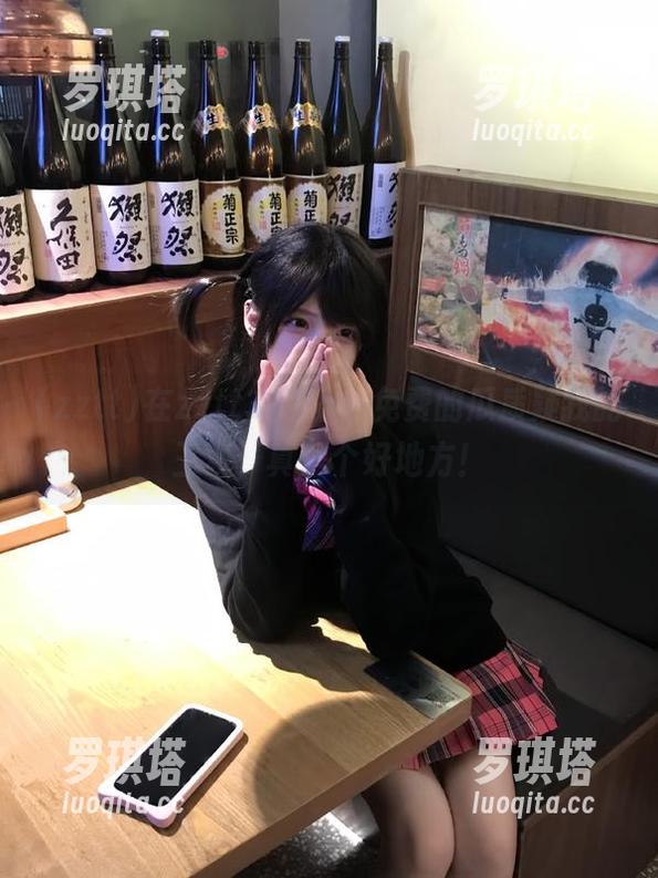 在zztt333上，免费的瓜质疑我的三观，真是个好地方！