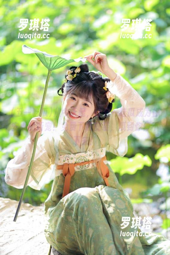 从今天起，让五一吃瓜成为你安卓的新宠！免费下载安装，瓜到你停不下来！