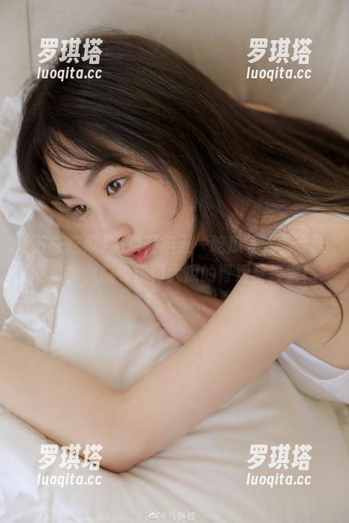 五一吃瓜 免费开启五一吃瓜模式,今天吃瓜少女感受热门大瓜的青涩与摸索!
