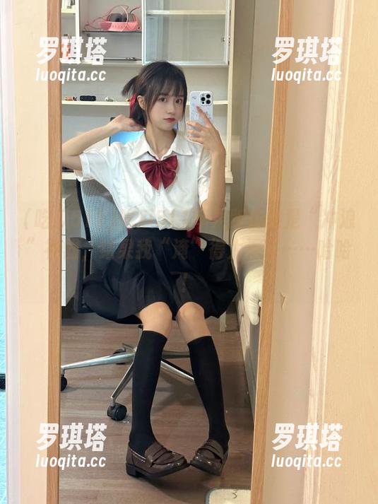 吃瓜511苹果版仿佛是“冲浪”神器，结果我“淹”得太深了……哈哈！