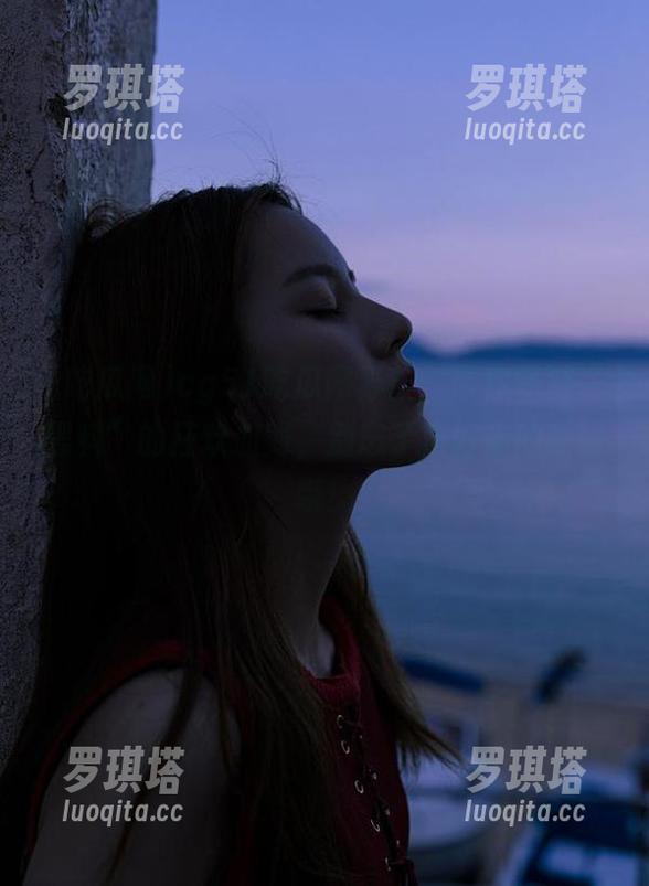 cg51吃瓜网导航：带你畅游“黑料”的狂欢派对，别忘了捂好你的眼睛哦！