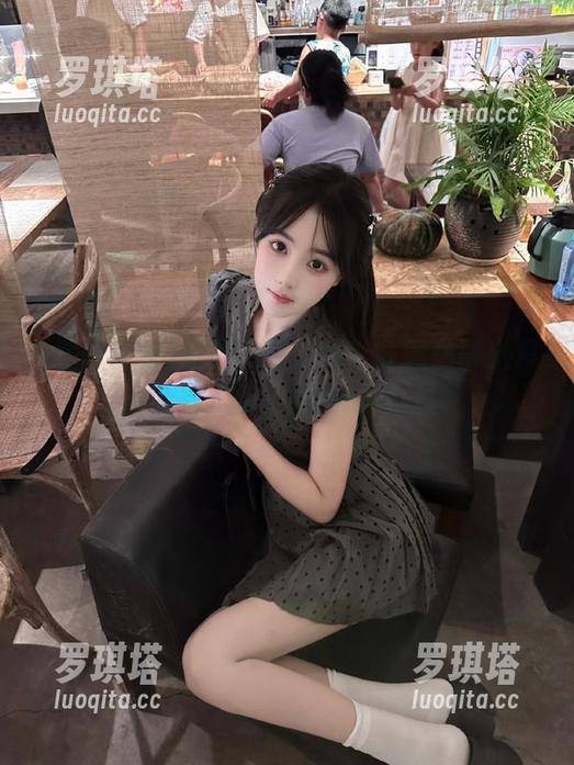 觉得生活乏味？收藏黑哥扒料，开启欢乐人间的新大门！
