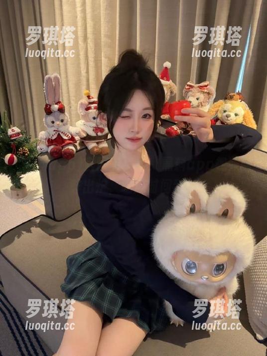 黑料app 官网有惊喜!黑料app视频新鲜出炉,吃瓜时间到!