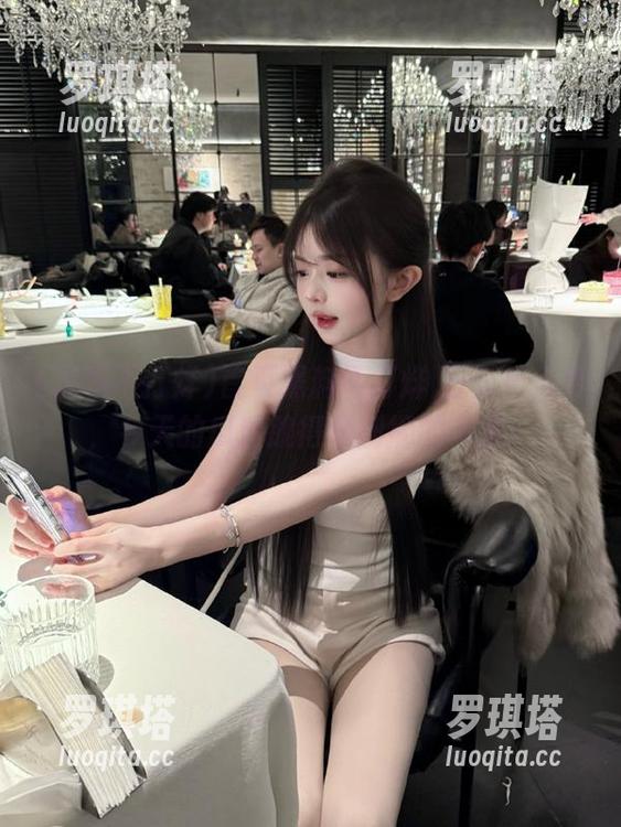 首页黑料不打烊,万里长征传，今天的瓜清脆得像刚摘的苹果！