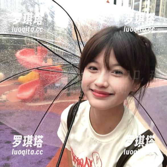 在黑料社区找到官网入口，开启我的‘八卦侦探’模式！