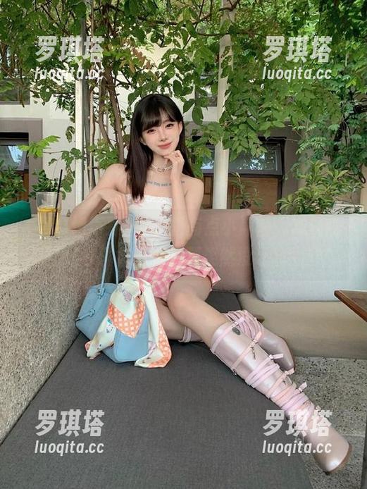 心里有点小期待，黑料门不打烊今日疯马秀视频果然没让我失望！